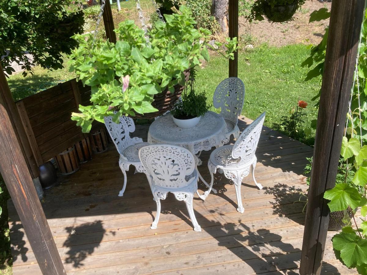 Mehri Bed & Breakfast Uppsala Bagian luar foto